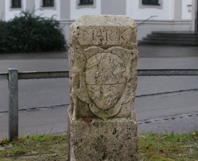 Grenzstein 400 Jahre alter Grenzstein